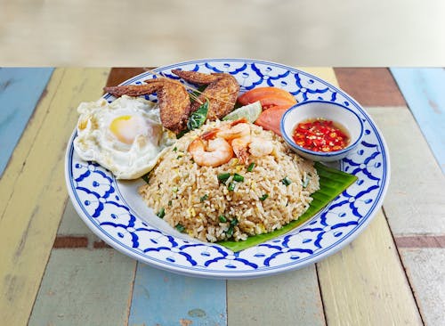 R20 Bangkok Fried Rice with Tasty Chicken Wings R20 Bangkok Fried Rice with Tasty Chicken Wings